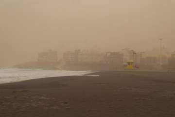 Telde advierte del peligro del baño en las playas del municipio (Foto Antonio Rico)